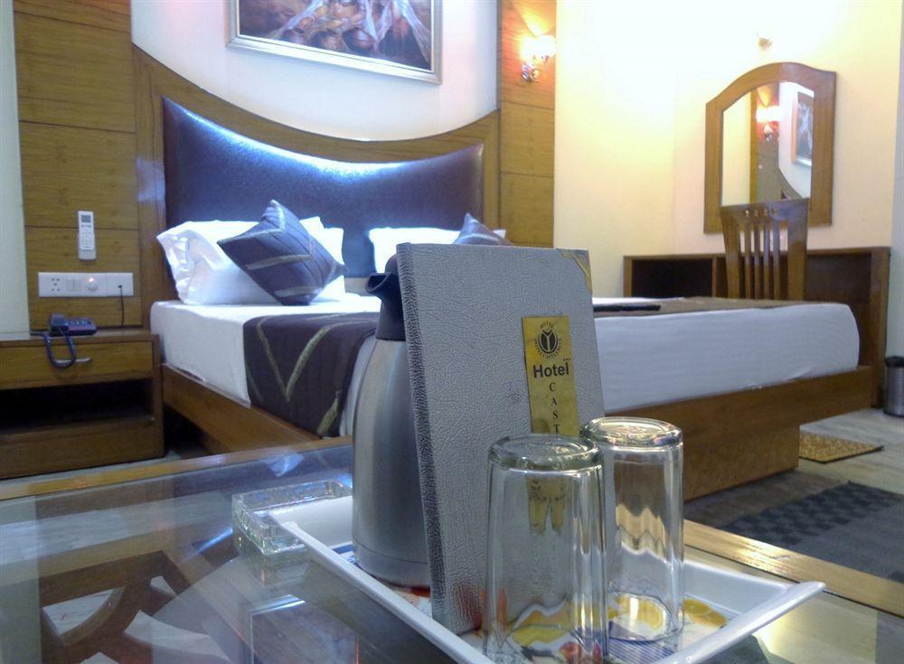 Hotel Castle Blue New Delhi Near Igi Airport Exterior foto